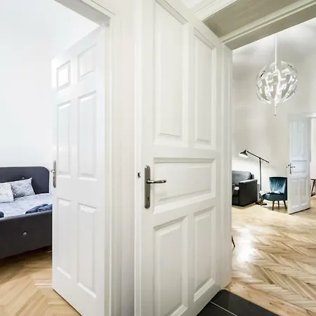 Apartamento Bpr Colorlib Art