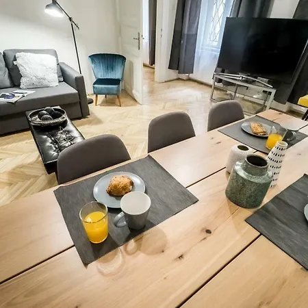 Bpr Colorlib Art Apartament