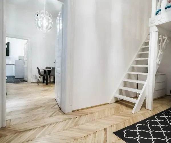 Bpr Colorlib Art Apartament Budapesta